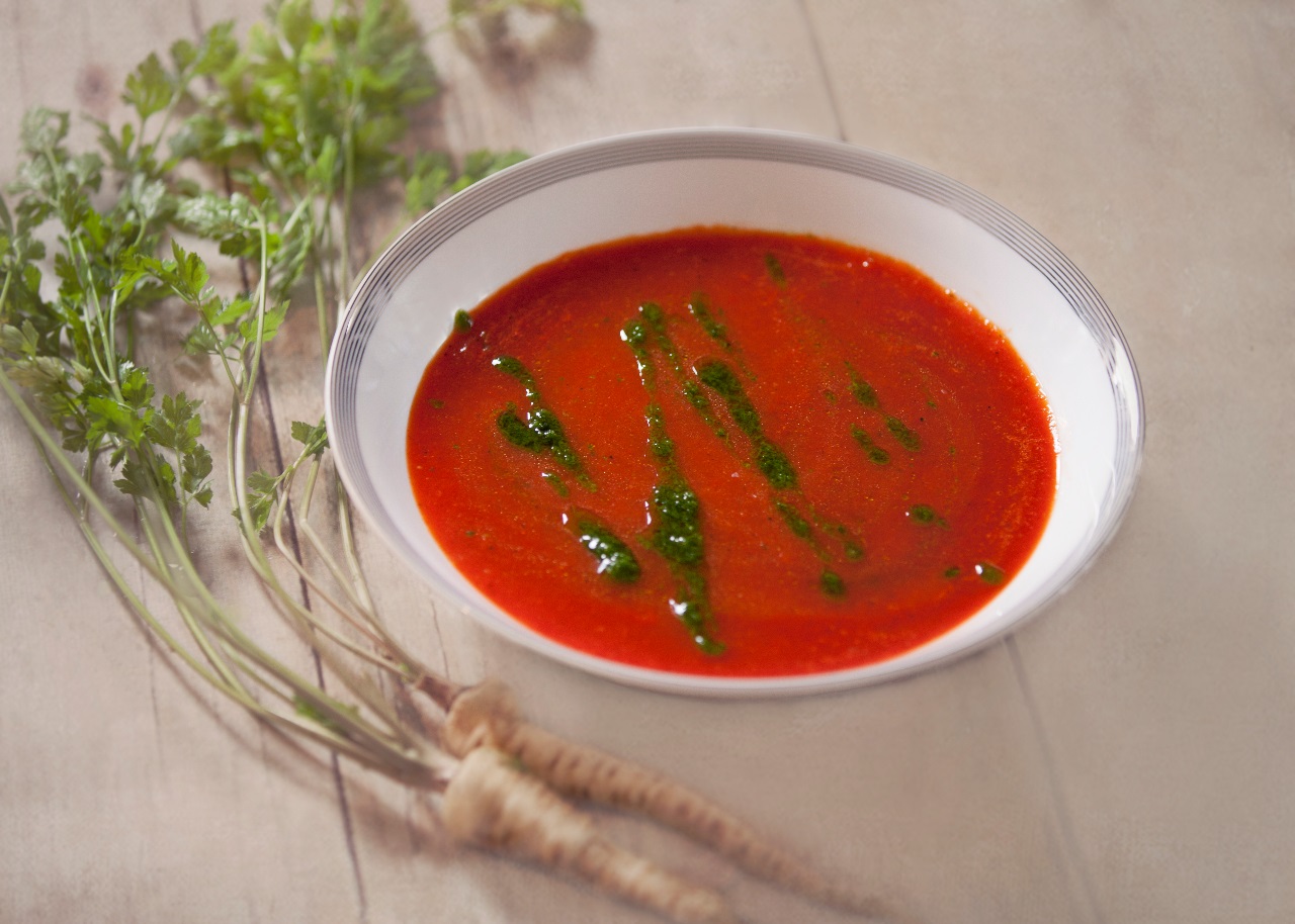 zupa-pomidorowa-krem-z-pomidorow-z-polskim-pesto-85.jpg